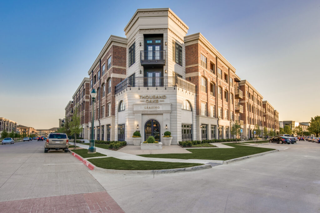 Thousand Oaks Leasing Office